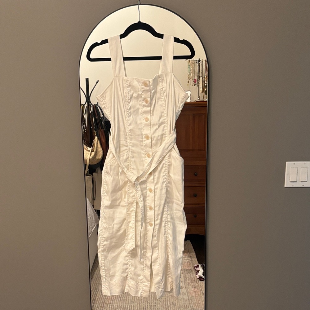 Aritzia cream/white midi dress. Size 10